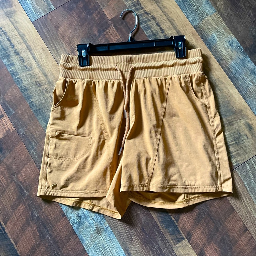 ZYIA Women's Tan Athletic Shorts